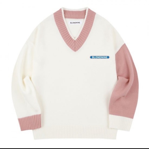 BLONDNINE Sweaters - BLONDNINE Unisex Cream and Pink Long Sleeve V-neck Sweater Size XL EUC